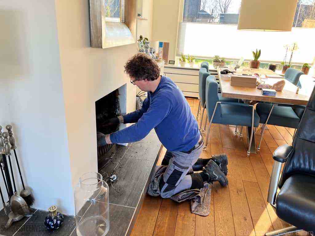 Schouwveger Baarn kleed schoorsteenreiniger Schouwveger Baarn kleed schoorsteenreiniger
